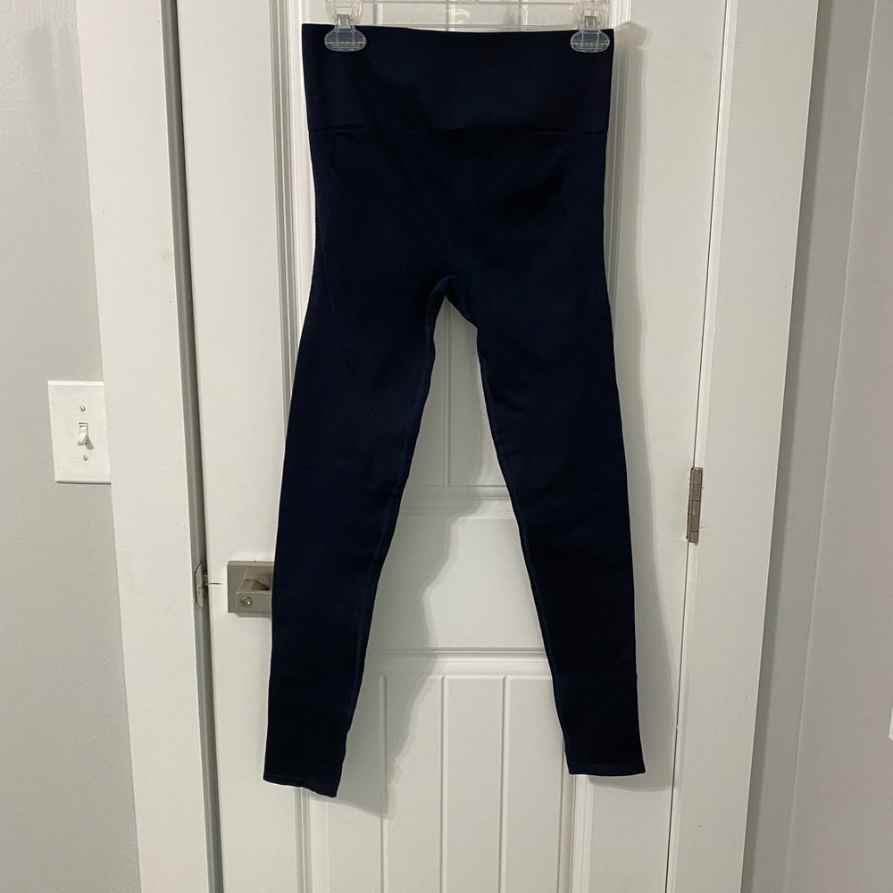 NWOT Fabletics deep navy legging